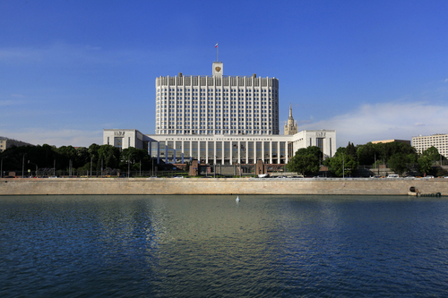 РТК одобрила изменения в регулировании требований к ученическим договорам, повышение МРОТ и перенос выходных в 2026 году